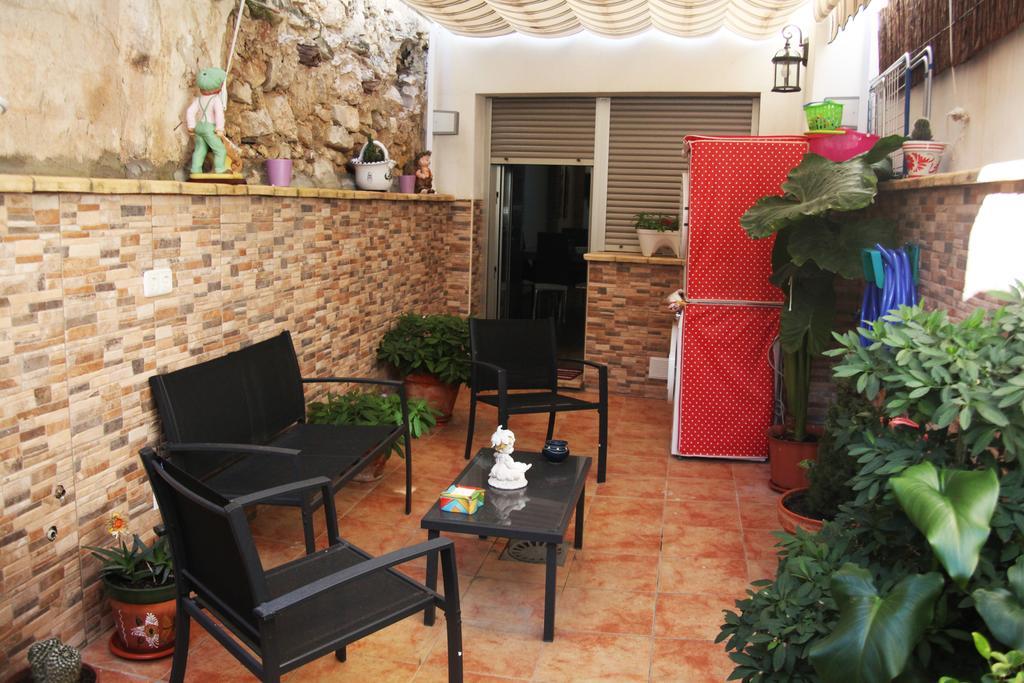 Villa Amparin II Valentin Exterior photo
